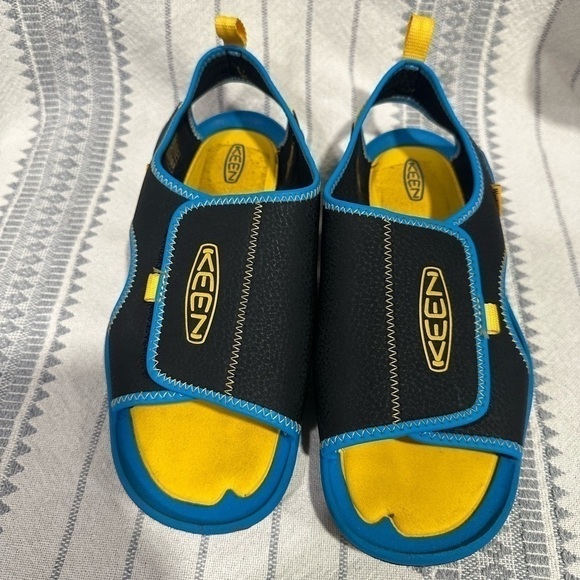 Boys Keen Knotch River Open Toe Sandals Youth Size 5 - Picture 1 of 5